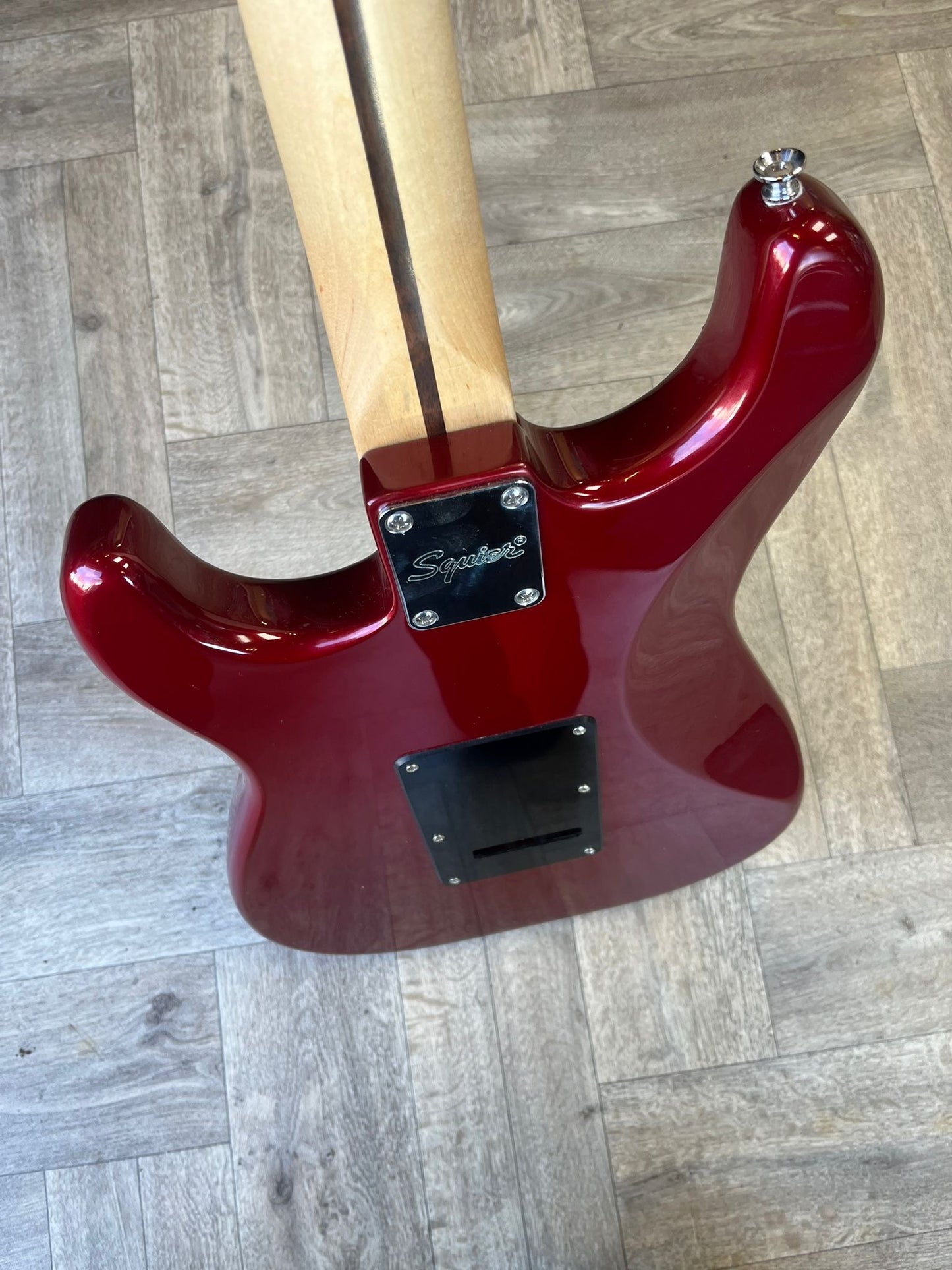 Fender Squier Affinity HSS Stratocaster Candy Apple Red