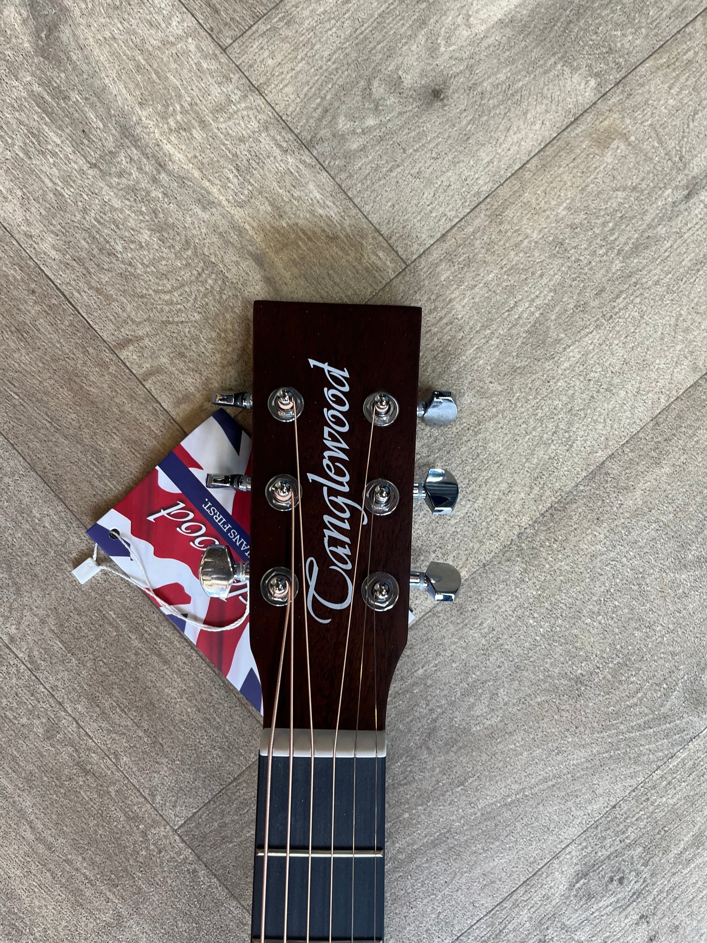 Tanglewood Crossroads Travel size guitar - Great Value