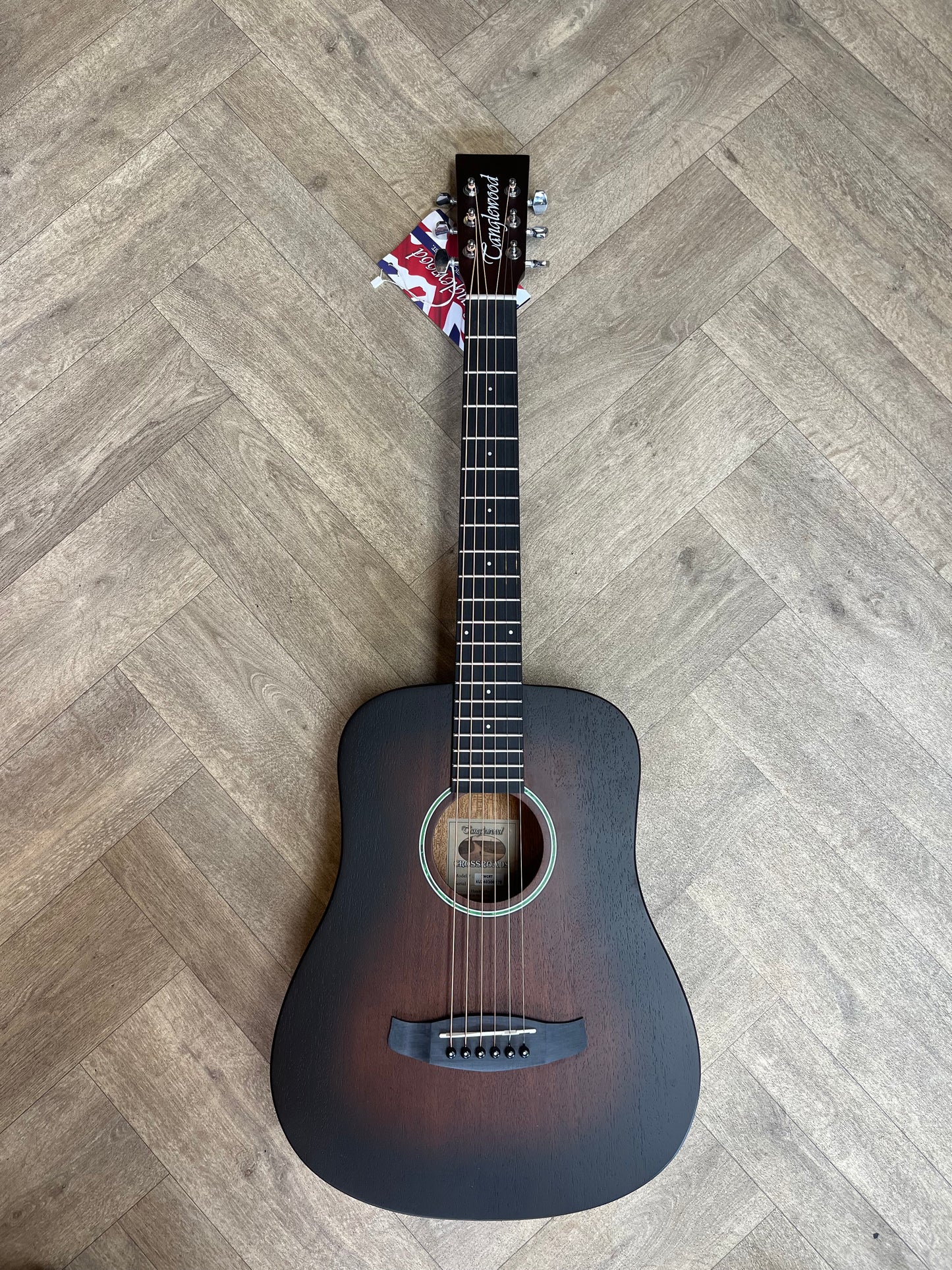 Tanglewood Crossroads Travel size guitar - Great Value